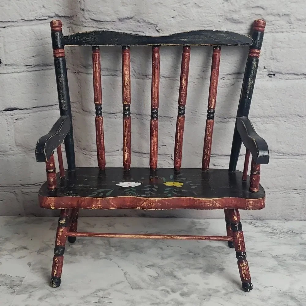 ‎Handpainted Vintage Primitive Mini Chair